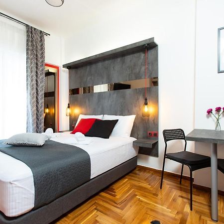 Downtown Luxury Boutique Suites : The Red Suite Thessaloníki Ngoại thất bức ảnh