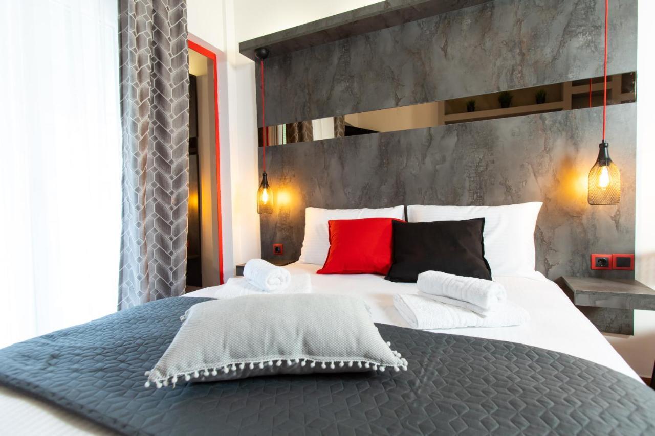 Downtown Luxury Boutique Suites : The Red Suite Thessaloníki Ngoại thất bức ảnh